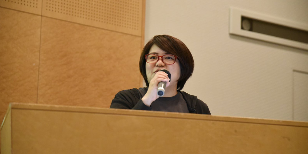 Kaori Kotobuki talks at a Vivaldi event in Japan. 
